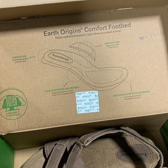 Earth Origins Nubuck Adj. Multi-strap Sandals 3174 - Picture 5 of 5